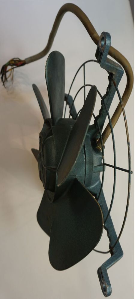 Elektromotor aus Hamburg Berlin Leipzig, DE und EU - zum Spezialist für nicht ersetzbare E Mot. im das Beispiel Axialventilator - alt und nicht ersetzbar