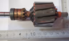 Elektromotor-Glossar-Blog Tachogenerator (der Anker separat im Bild) ein kleiner Geno für die Drehzahlrückführung beim großen DC Motor.jpg